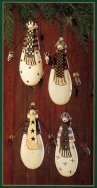 WW2630 Christmas snowmen with wire arms wear mittens and checkered, striped and starred mufflers