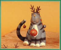 WW2582 Cat with reindeer antlers and holiday bulbs